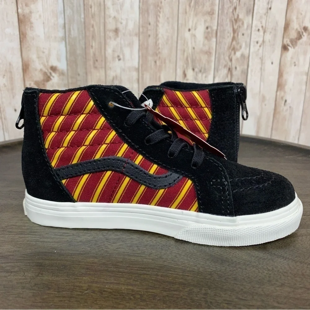 Vans x Harry Potter Sk8-Hi Zip‎ Gryffindor High Top Sneaker Size 4 Toddler